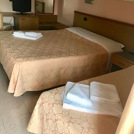 Master Hotel